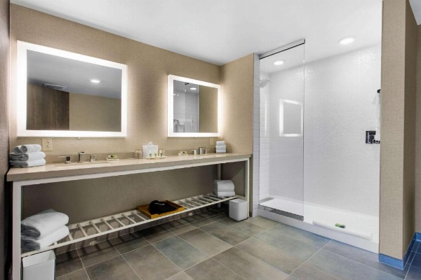 Cambria Hotel Downtown Asheville image 28